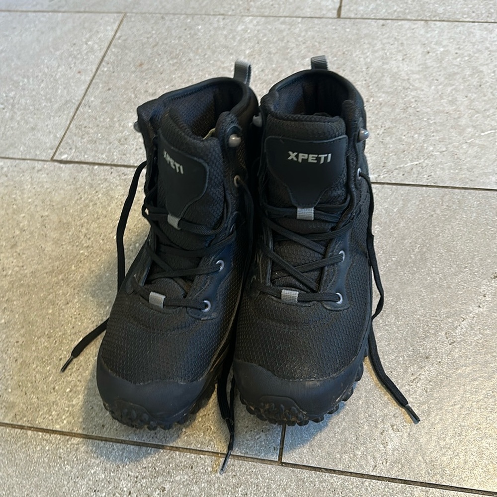 Women’s Xpeti Dino hiking boots